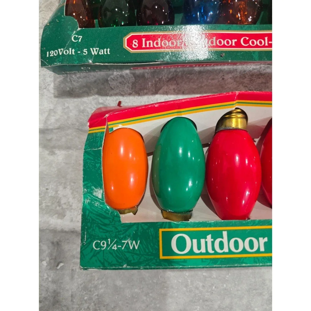 60 Colored C9-1/4 7 Watt Outdoor Cool-Lite Bulbs Vintage untested Christmas C7